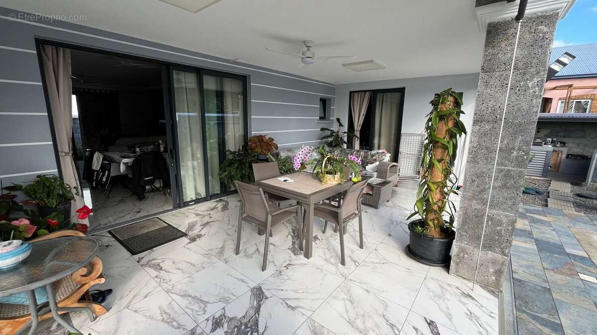 Maison à SAINT-BENOIT