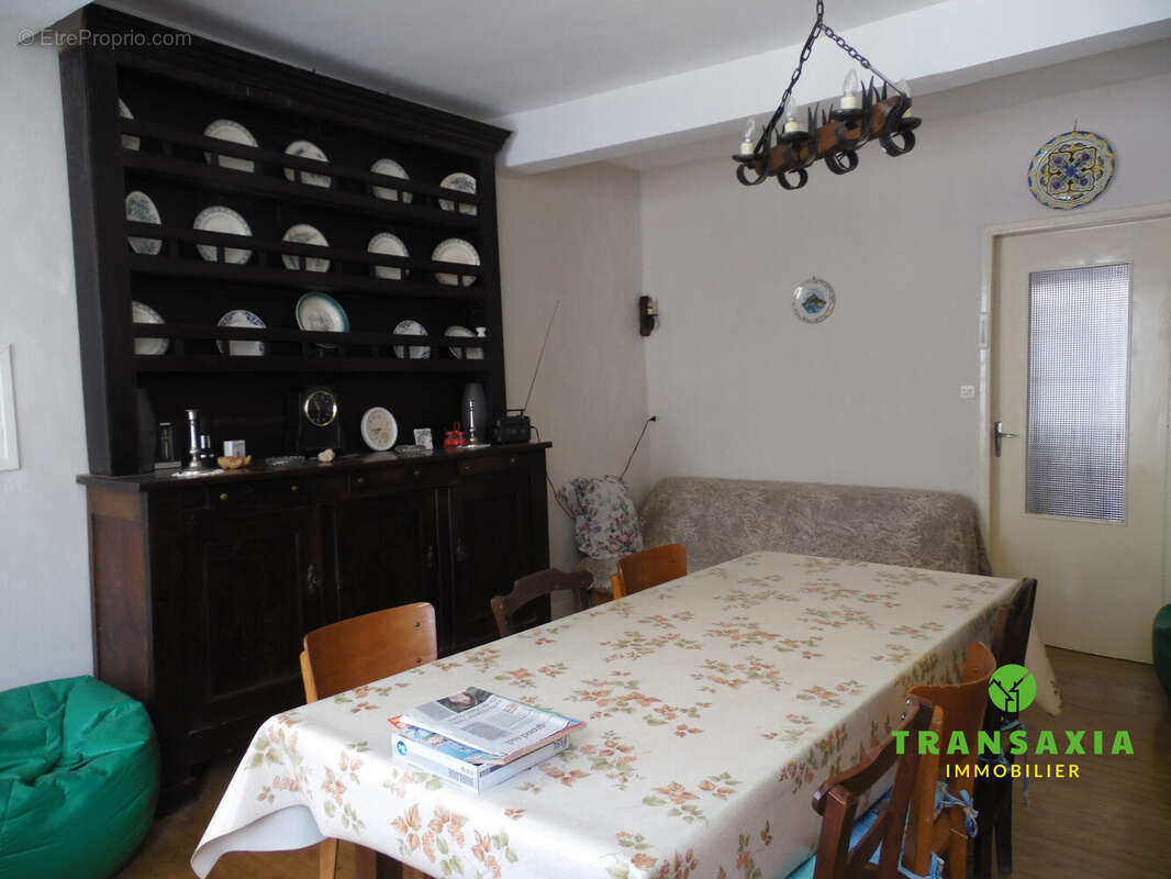 Maison à SAINT-LARY