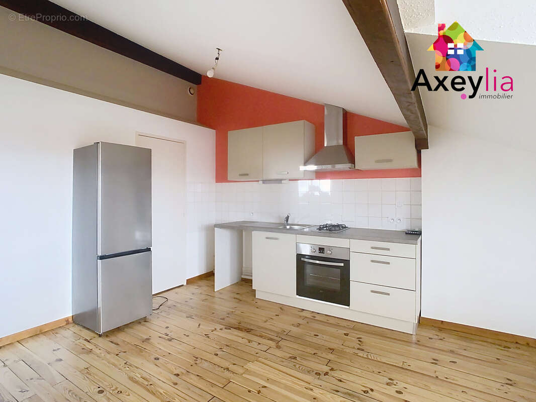 Appartement à LE COTEAU