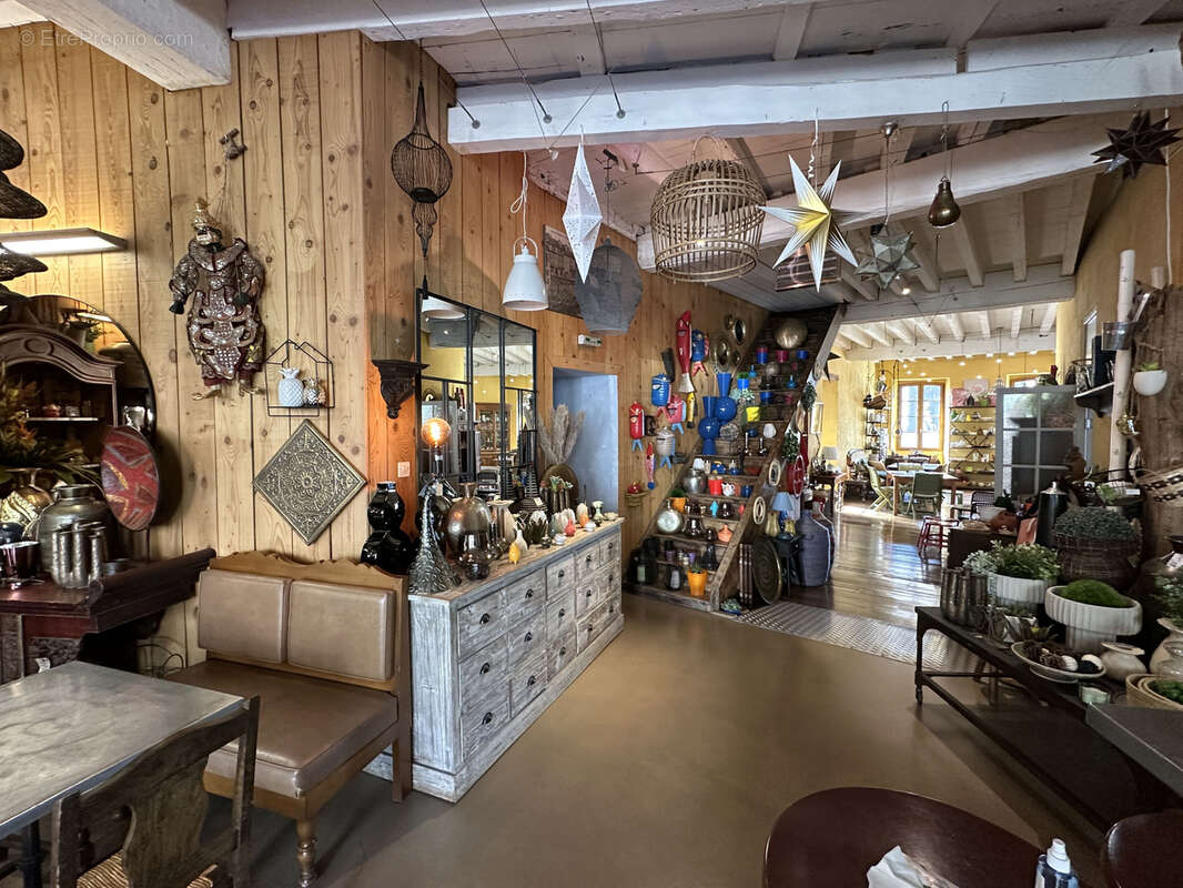 Commerce à OLORON-SAINTE-MARIE