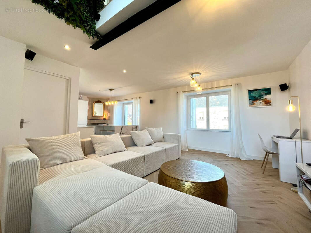 Appartement à MURS-ERIGNE