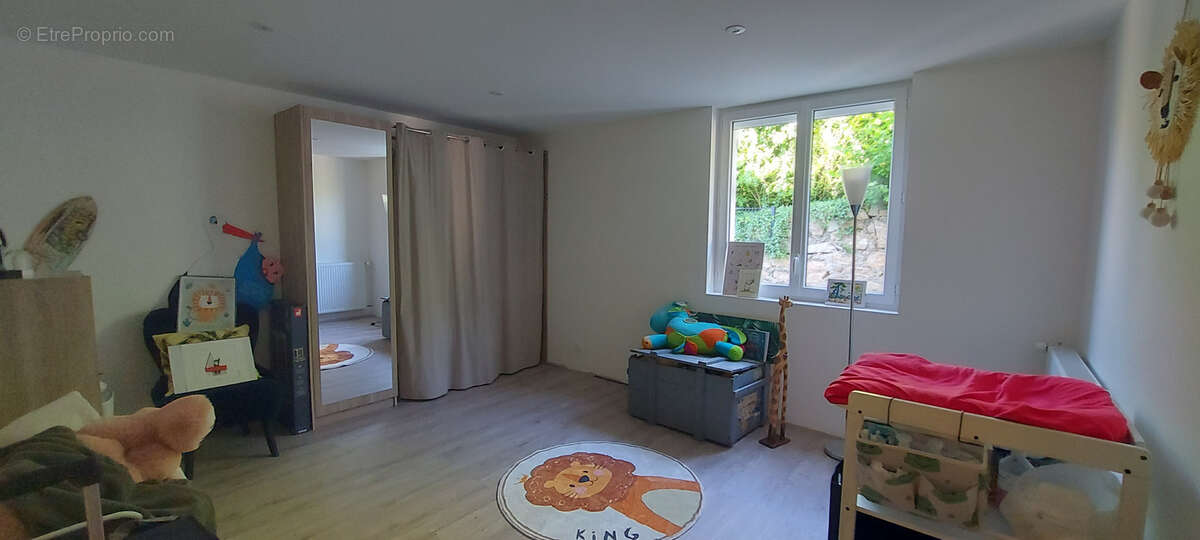 Maison à LES HERBIERS