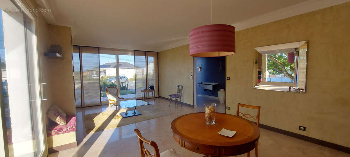 Maison à LES HERBIERS