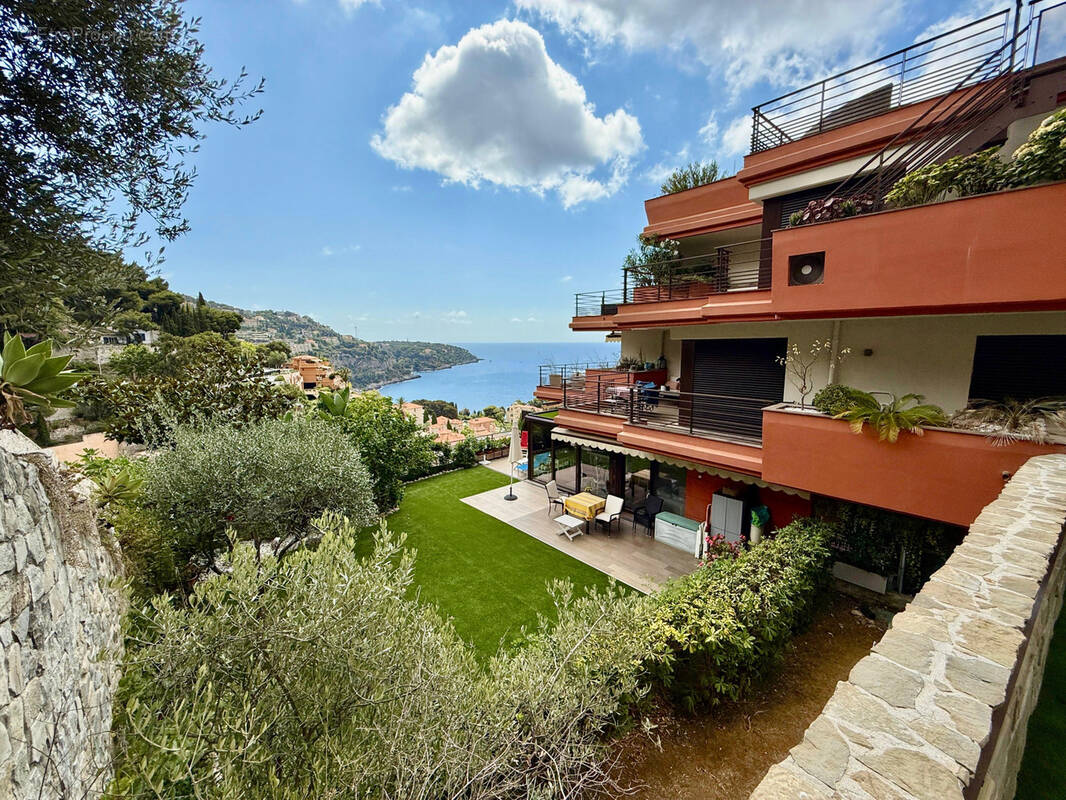 Appartement à ROQUEBRUNE-CAP-MARTIN
