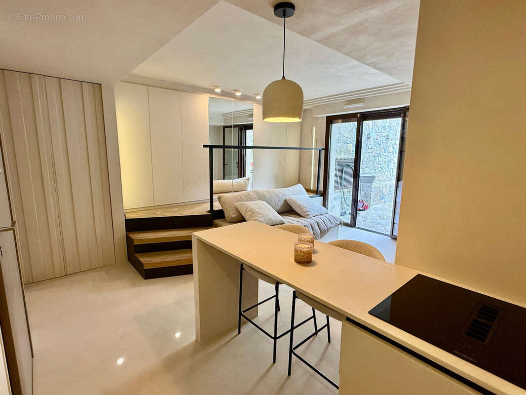 Appartement à ROQUEBRUNE-CAP-MARTIN