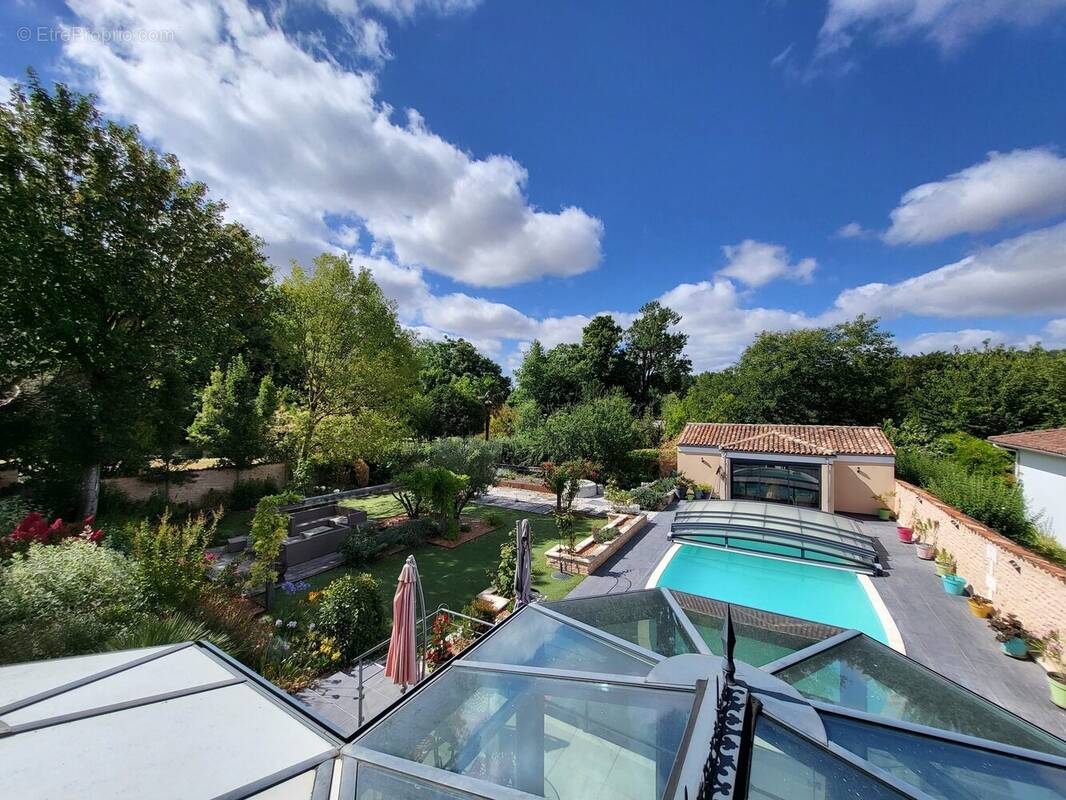 Maison à SAINT-JEAN-D&#039;ANGELY