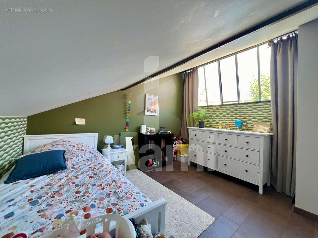 Maison à BOURG-DE-PEAGE