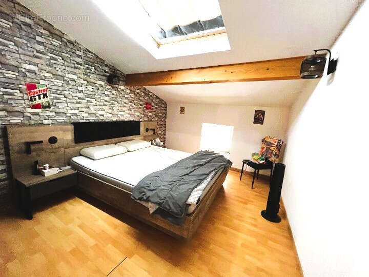 Appartement à MALVIES