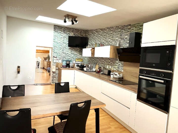 Appartement à MALVIES