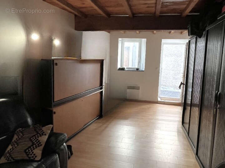 Appartement à MALVIES