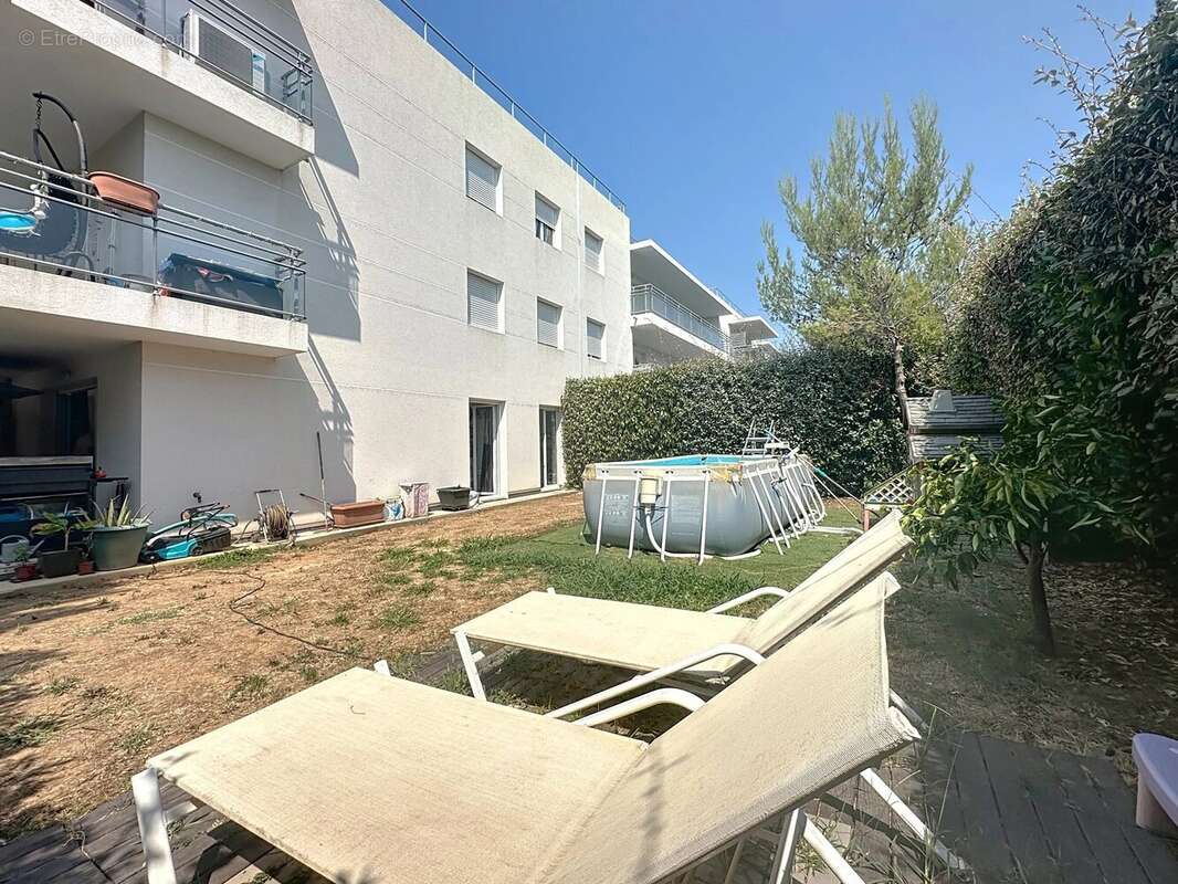 Appartement à SAINT-LAURENT-DU-VAR