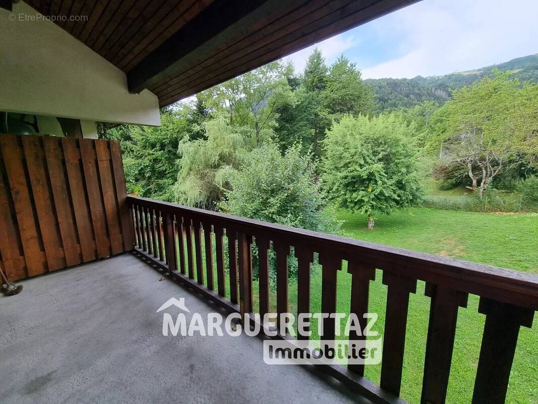 Appartement à ONNION