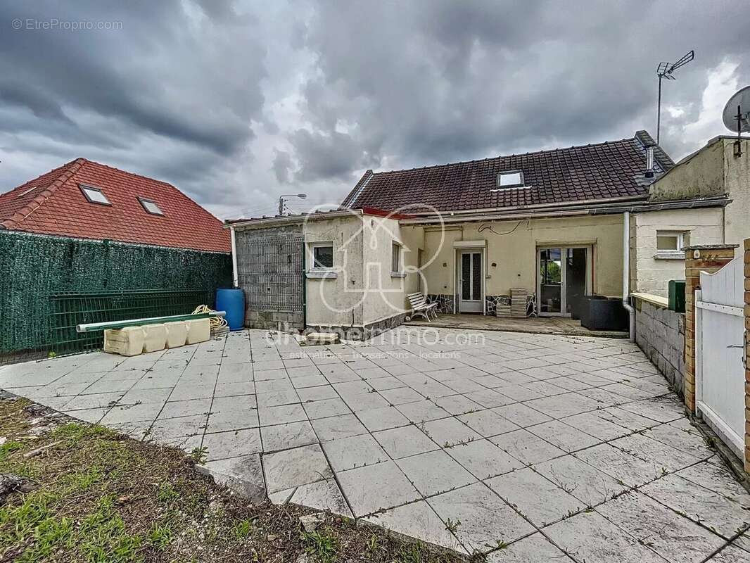 Maison à ROOST-WARENDIN