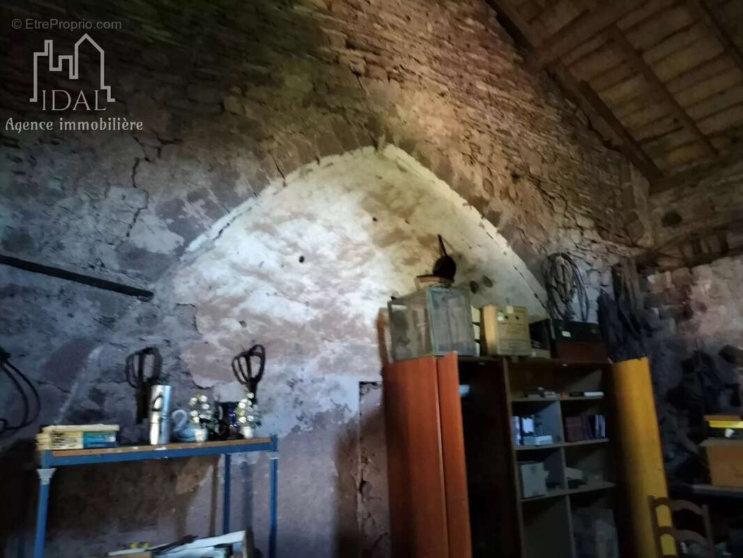 Maison à SAINT-AFFRIQUE