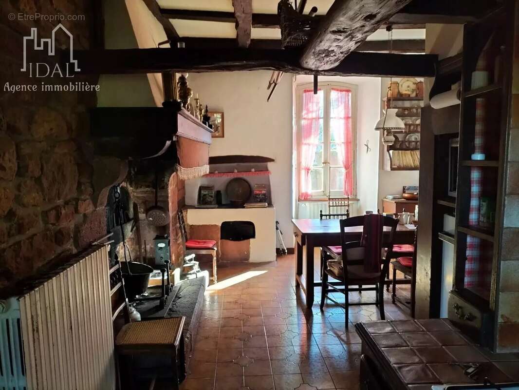 Maison à SAINT-AFFRIQUE