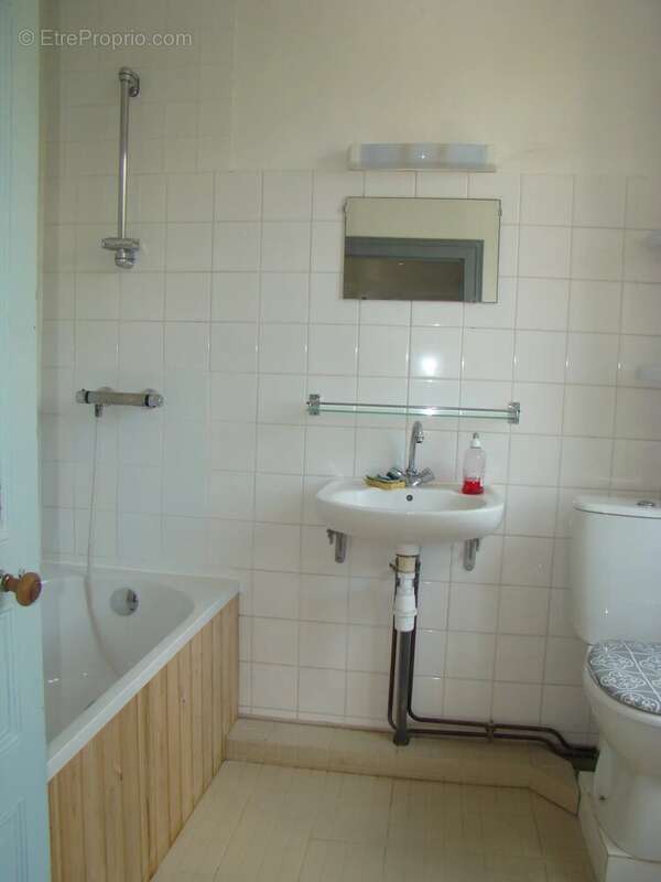 Maison à SOMMIERES-DU-CLAIN