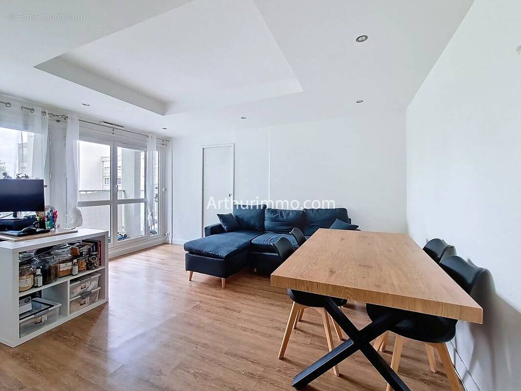 Appartement à LIMEIL-BREVANNES