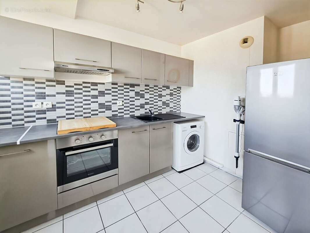 Appartement à DAMMARIE-LES-LYS