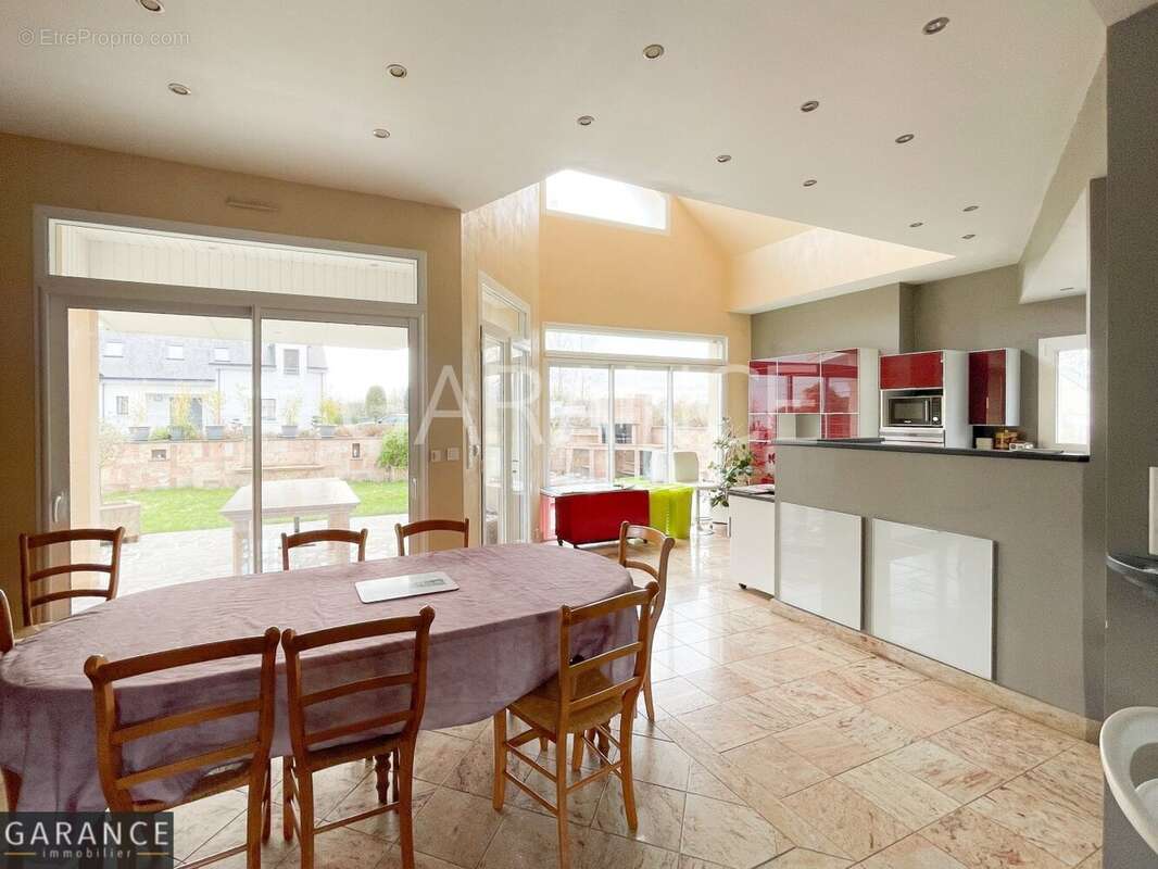 Maison à BREVILLE-SUR-MER