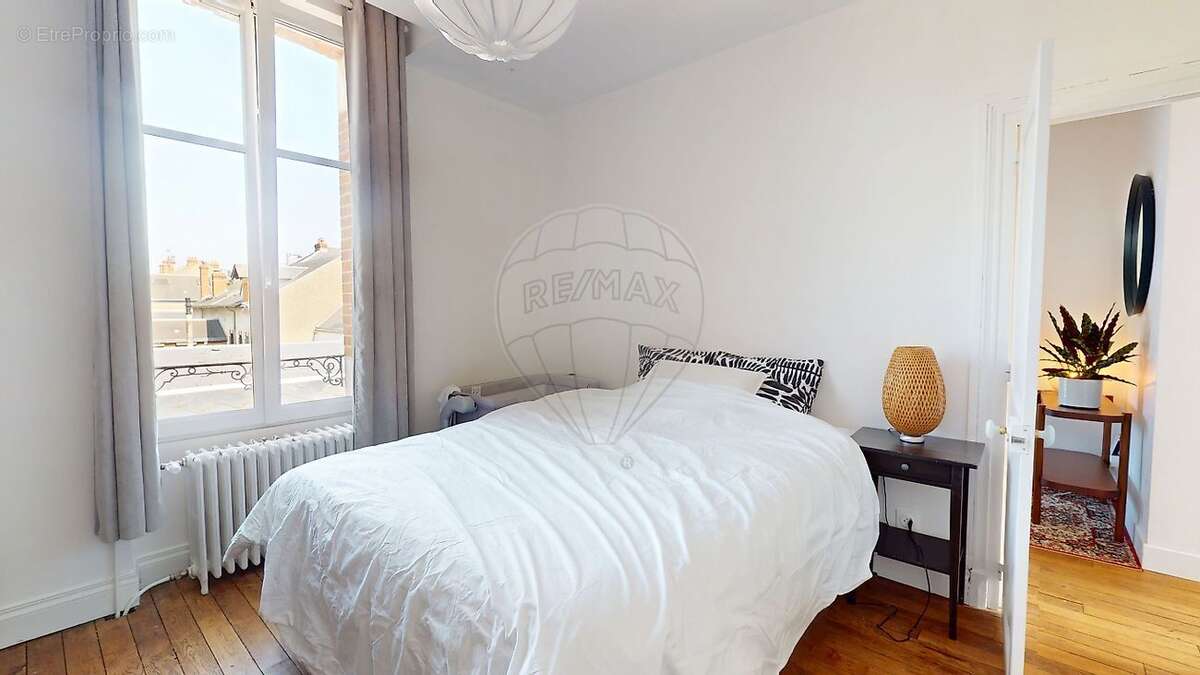 Maison à FLEURY-LES-AUBRAIS