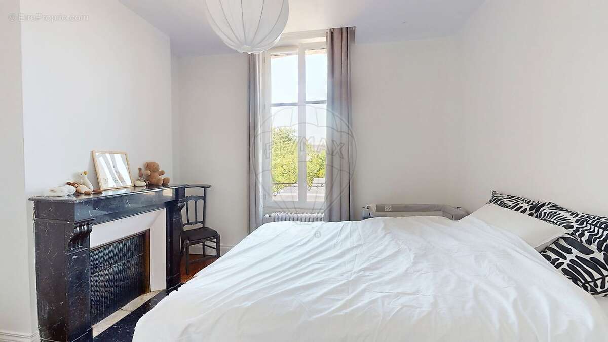 Maison à FLEURY-LES-AUBRAIS