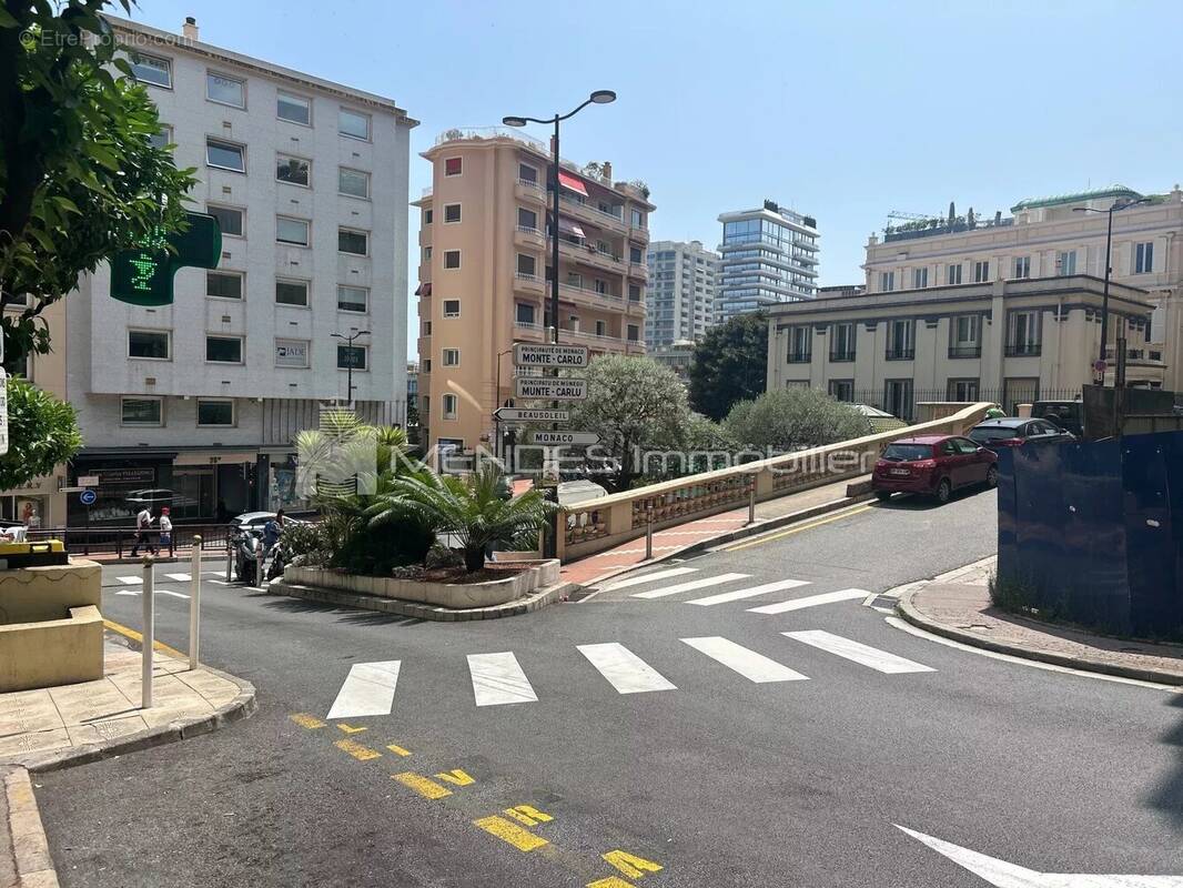 Commerce à BEAUSOLEIL