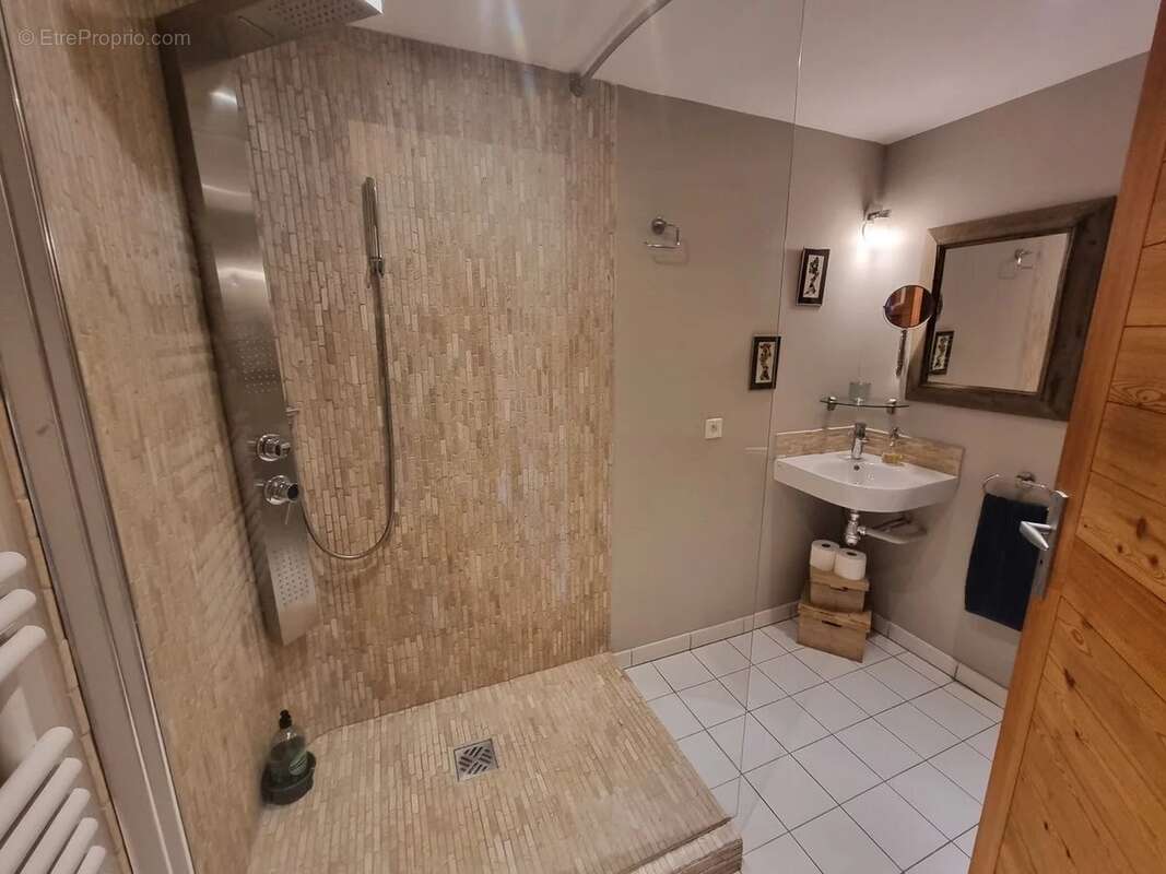 Maison à SAINT-CHAFFREY