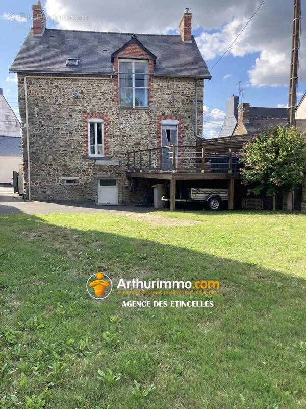 Maison à MARTIGNE-FERCHAUD