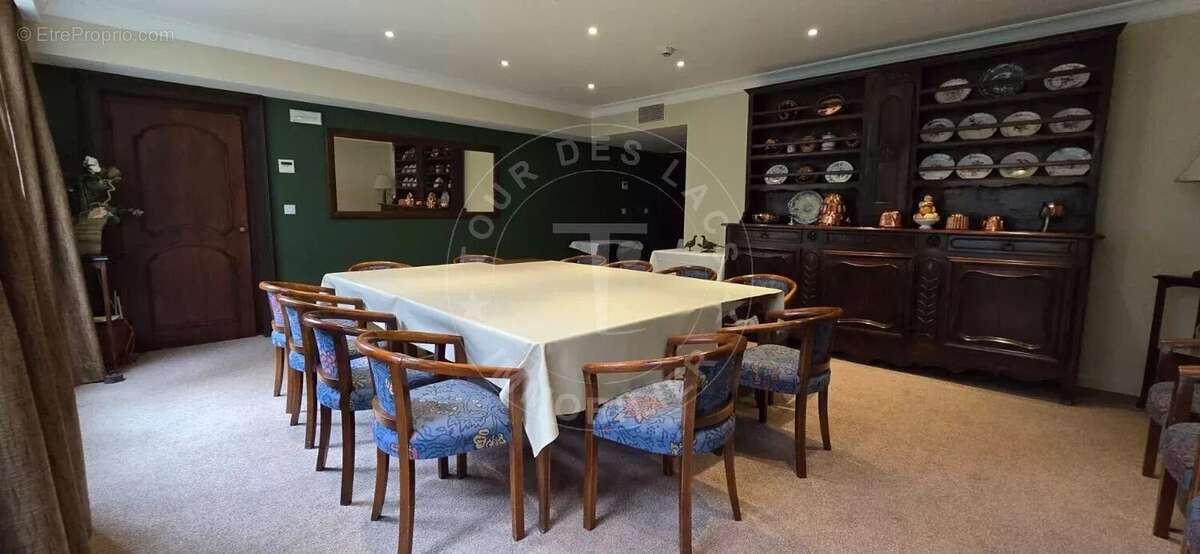 Commerce à ALBERTVILLE