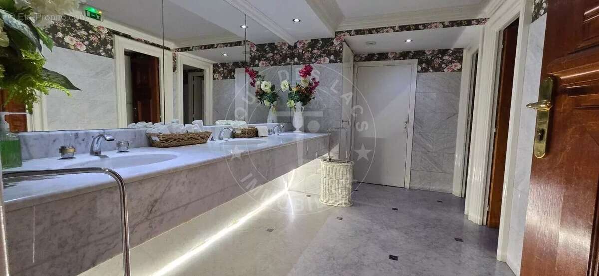 Commerce à ALBERTVILLE