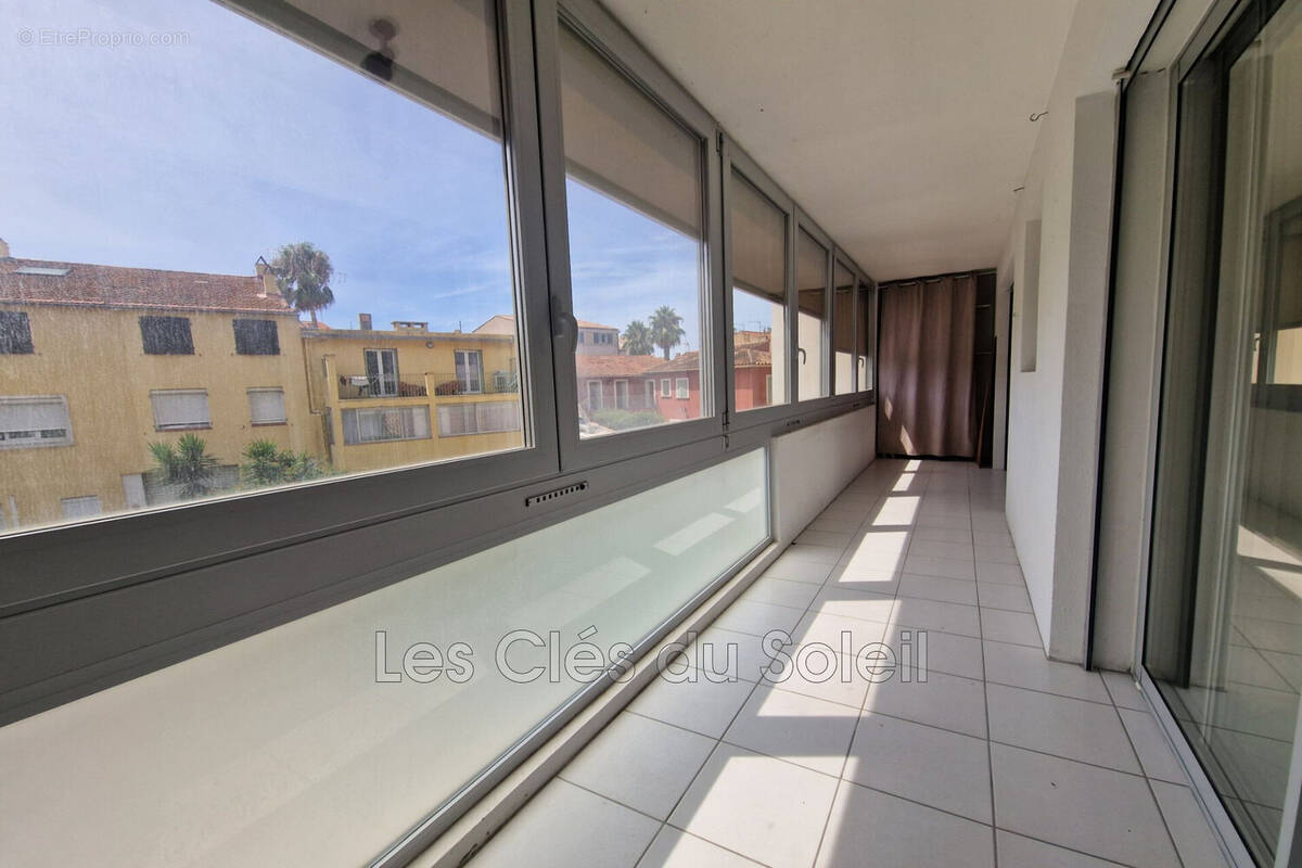 Appartement à SIX-FOURS-LES-PLAGES