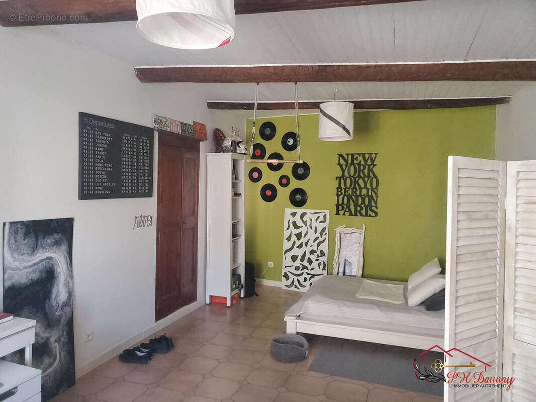 Maison à SAINT-CESAIRE-DE-GAUZIGNAN