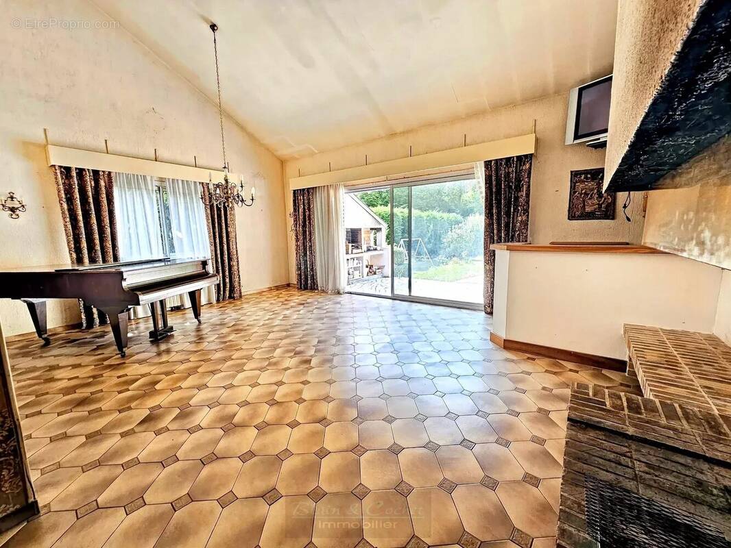 Maison à VILLEMANDEUR