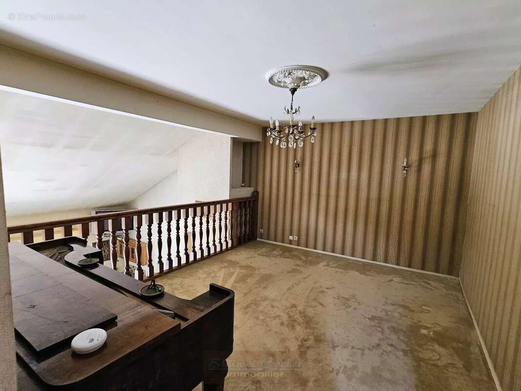 Maison à VILLEMANDEUR