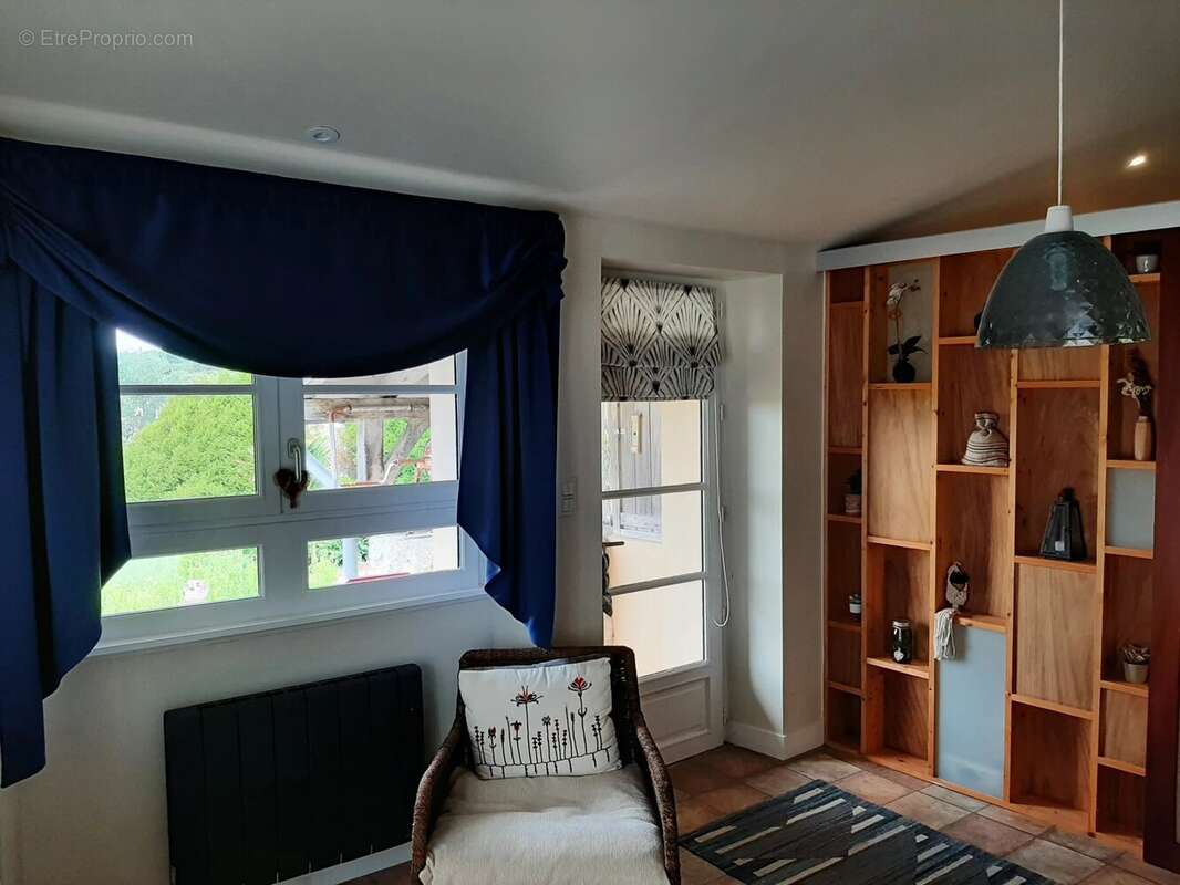 Maison à AUBETERRE-SUR-DRONNE