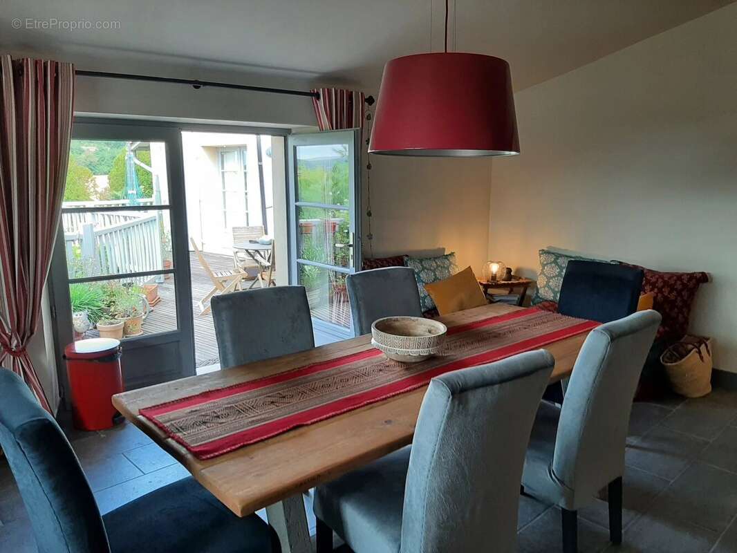 Maison à AUBETERRE-SUR-DRONNE