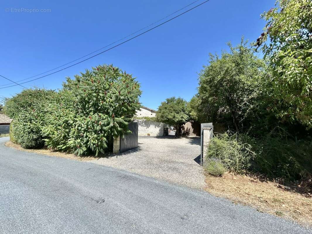 Maison à SAUZE-VAUSSAIS