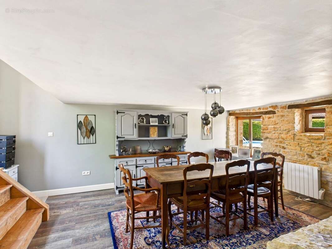 Maison à SAUZE-VAUSSAIS