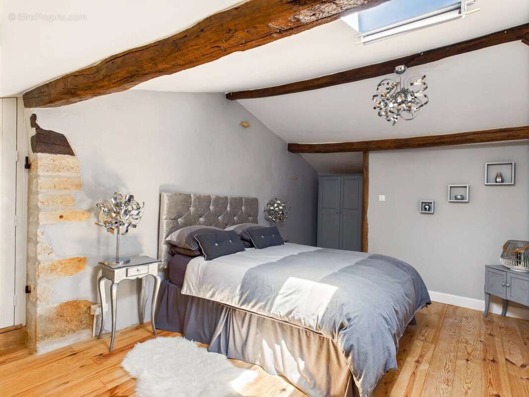 Maison à SAUZE-VAUSSAIS