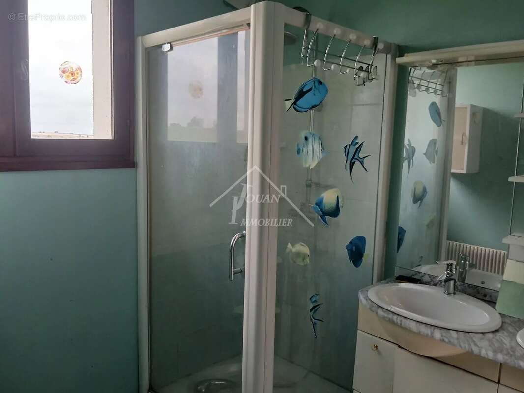 Maison à CHAVROCHES