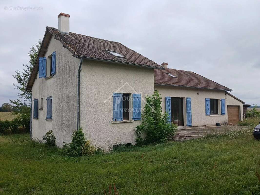 Maison à CHAVROCHES