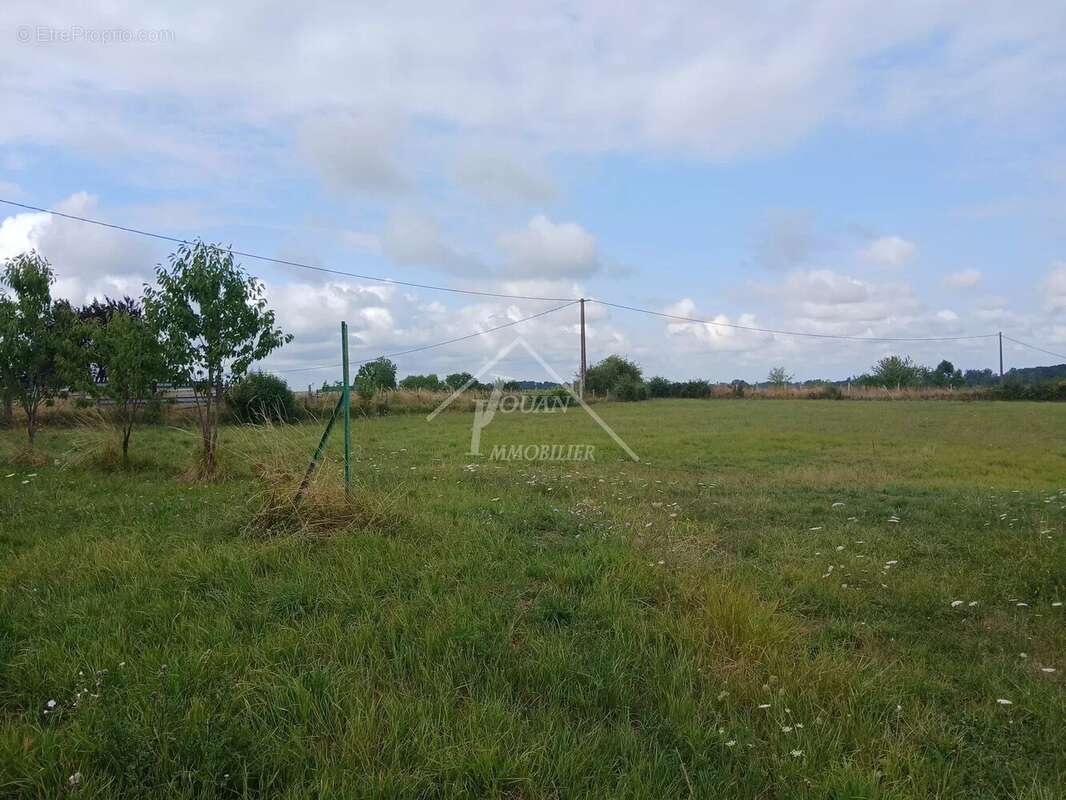 Maison à CHAVROCHES