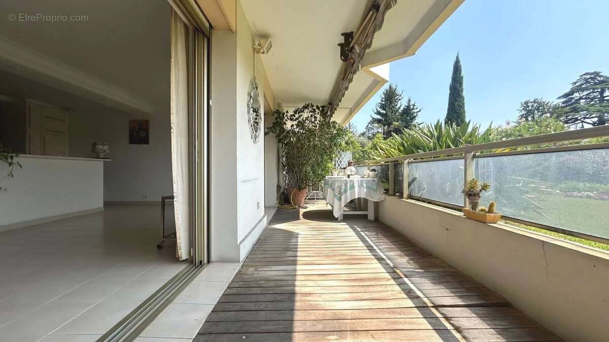 Appartement à CANNES