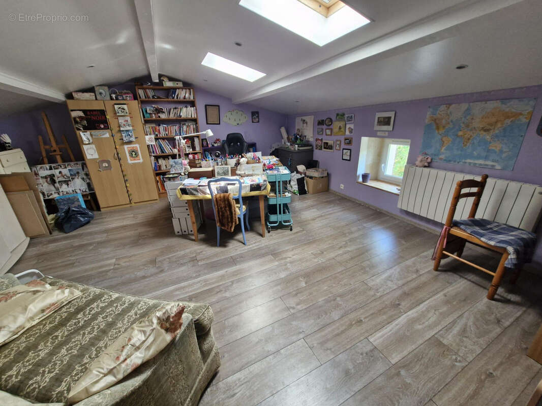 Maison à TALMONT-SUR-GIRONDE