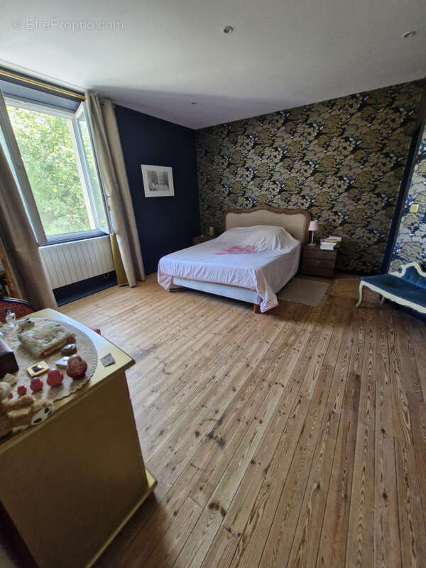 Maison à TALMONT-SUR-GIRONDE