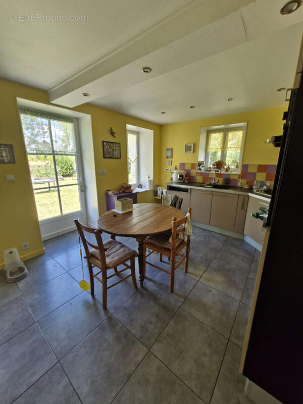 Maison à TALMONT-SUR-GIRONDE