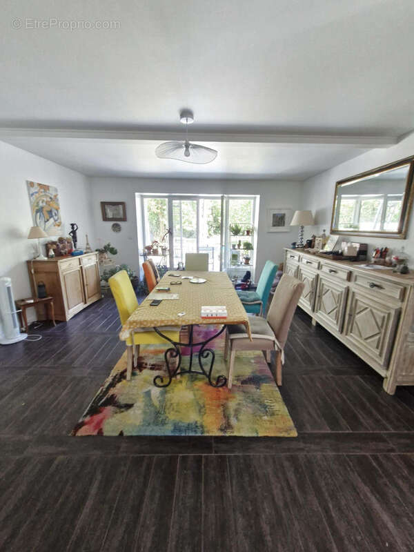 Maison à TALMONT-SUR-GIRONDE