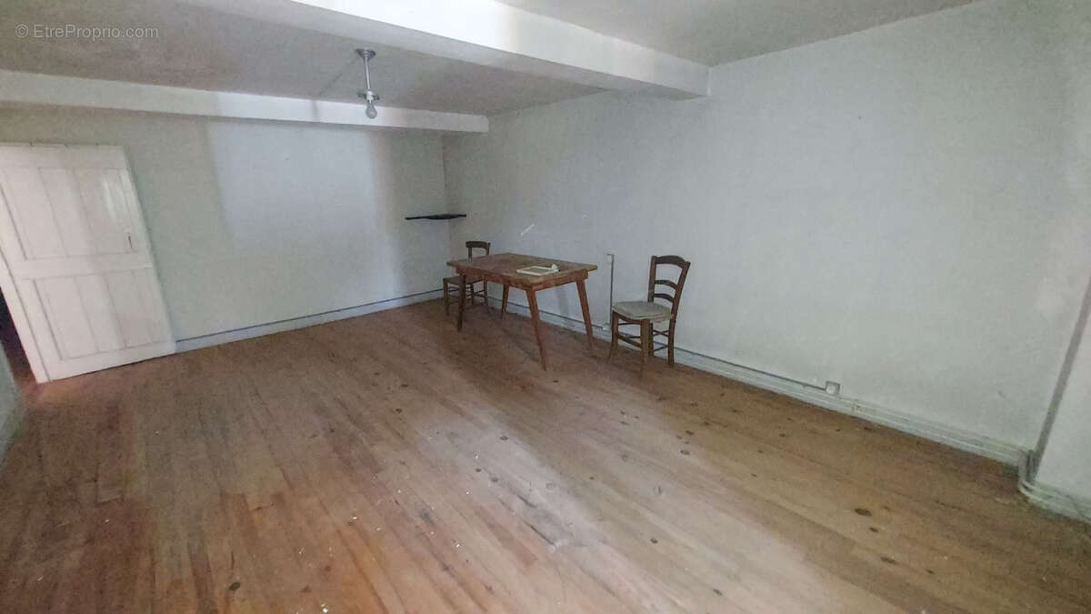 Maison à CINTEGABELLE