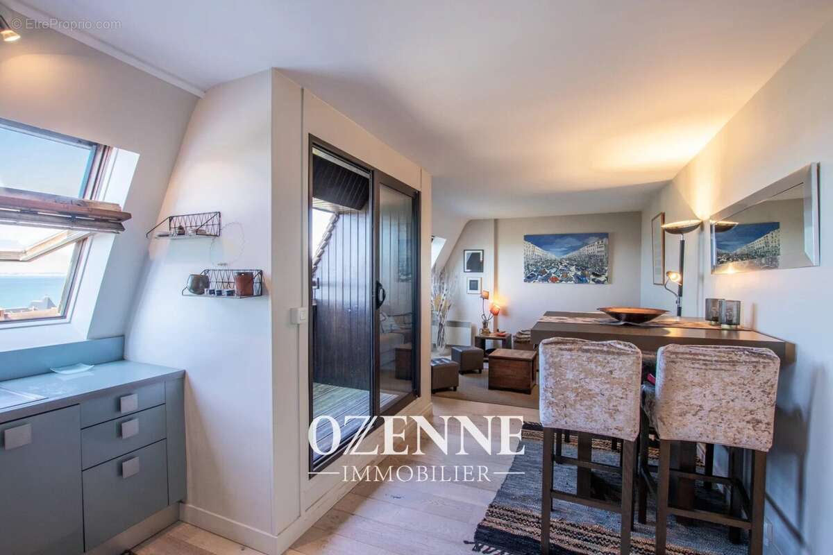 Appartement à BENERVILLE-SUR-MER