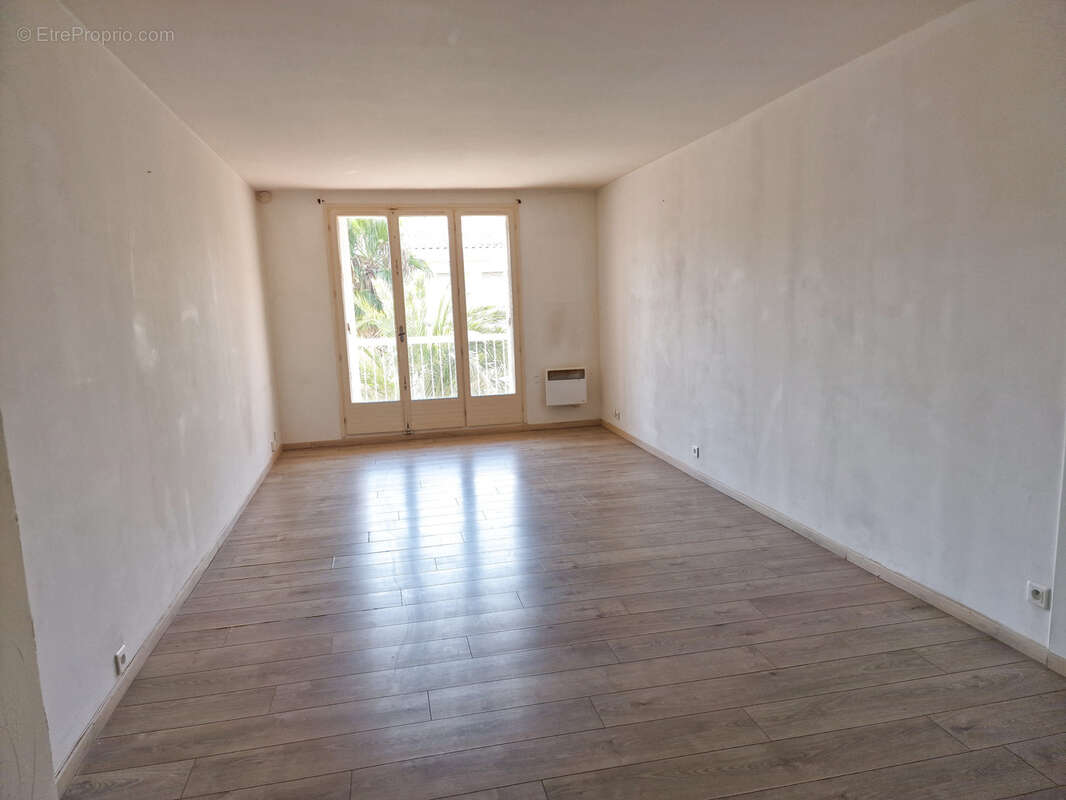 Appartement à HYERES